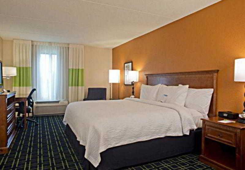 Fairfield Inn & Suites By Marriott Valdosta Exterior photo