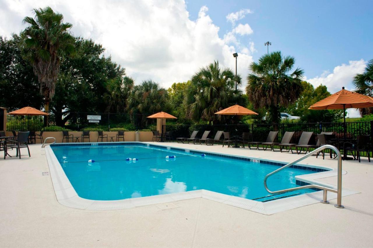Fairfield Inn & Suites By Marriott Valdosta Exterior photo